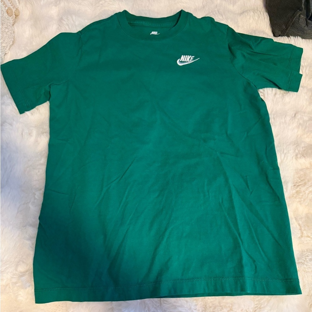 Preowned, The Nike Tee, Kids Color Green, size L